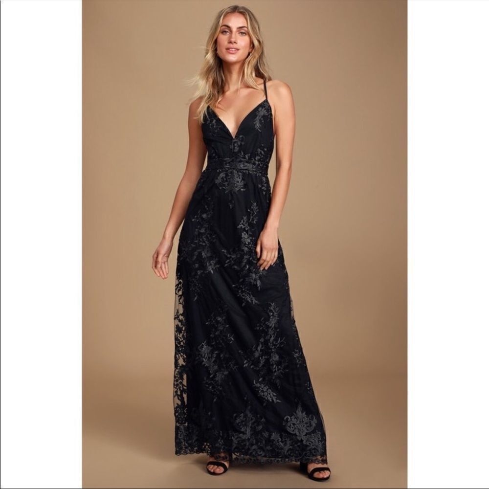Lulu’s Happiness Begins Embroidered Sleeveless Maxi Dress
